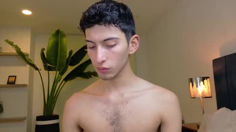 Snapshot of ethan_skiny_ chatting on November 2025 04:24:01 AM Joan online show from November 2025 04:24:01 AM