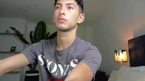 Snapshot of ethan_skiny_ chatting on November 2025 04:34:02 AM Joan online show from November 2025 04:34:02 AM