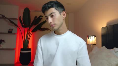 Snapshot of ethan_skiny_ chatting on December 2025 04:31:02 AM Joan online show from December 2025 04:31:02 AM