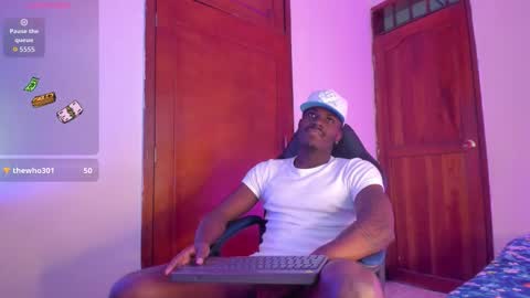 Snapshot of ethan_travis0 chatting on October 2025 08:09:02 PM ethan travis online show from October 2025 08:09:02 PM