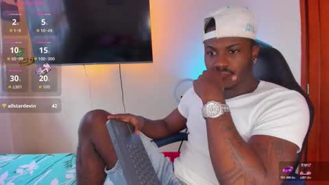 Snapshot of ethan_travis0 chatting on November 2025 07:48:02 PM ethan travis online show from November 2025 07:48:02 PM