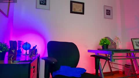 Snapshot of ethanconnor_ chatting on May 2026 12:56:02 PM ethanconnor_ online show from May 2026 12:56:02 PM