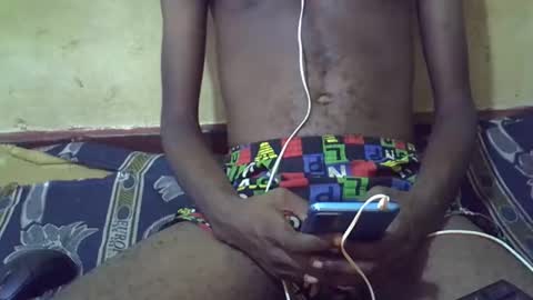 Snapshot of etrar_largedick chatting on January 2025 07:40:01 PM etrar_largedick online show from January 2025 07:40:01 PM