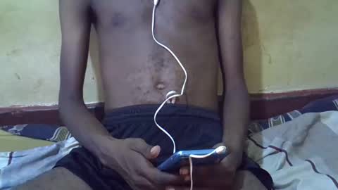 Snapshot of etrar_largedick chatting on February 2025 01:29:02 AM etrar_largedick online show from February 2025 01:29:02 AM