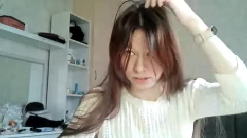 etsukokolakowski online show from November 2025 07:19:01 AM