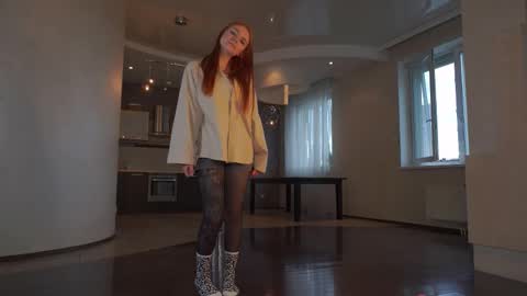 Snapshot of eugenecristino chatting on October 2025 11:51:02 AM Lillie here and its my first day online show from October 2025 11:51:02 AM