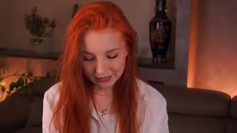 Snapshot of eugenecristino chatting on October 2025 01:36:03 PM Lillie here and its my first day online show from October 2025 01:36:03 PM