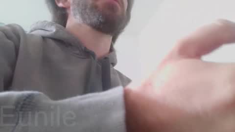 eunile online show from September 2025 12:41:02 PM