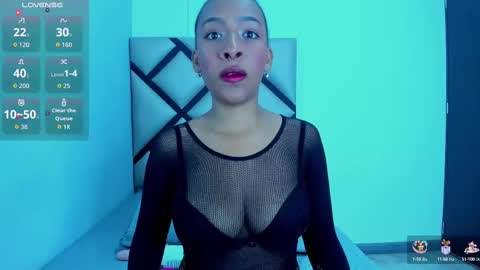 Snapshot of euphoria_06 chatting on October 2025 03:37:02 AM euphoria_06 online show from October 2025 03:37:02 AM