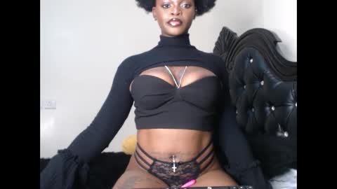 Snapshot of euphoric_cosmos chatting on February 2026 06:06:02 AM euphoria online show from February 2026 06:06:02 AM