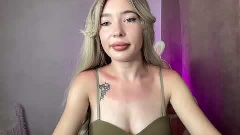 Snapshot of eva1how chatting on June 2026 03:43:01 PM Eva online show from June 2026 03:43:01 PM