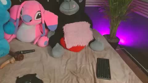 eva_06 online show from October 2025 03:58:02 AM