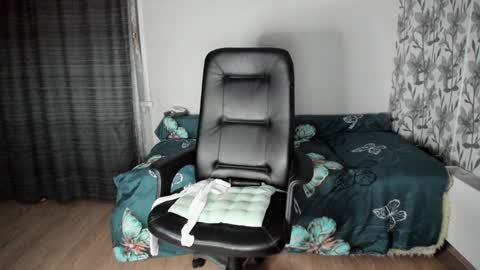 Snapshot of eva_7777 chatting on December 2024 06:17:02 PM Eva online show from December 2024 06:17:02 PM