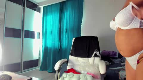 Eva online show from May 2026 10:43:01 AM