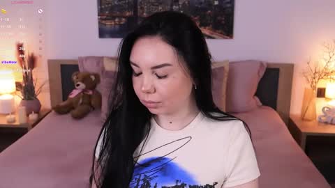 Snapshot of eva__si chatting on March 2025 09:53:02 AM Eva online show from March 2025 09:53:02 AM