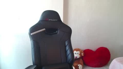 Snapshot of eva_avea chatting on March 2026 07:33:02 AM Vanellope online show from March 2026 07:33:02 AM