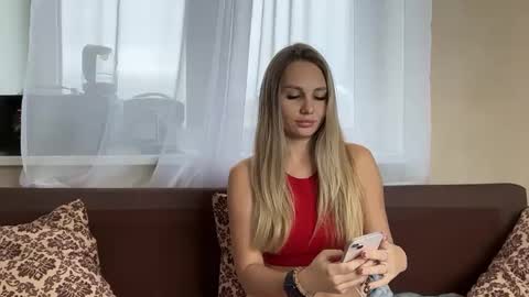 Eva fire fox online show from November 2025 09:31:01 AM