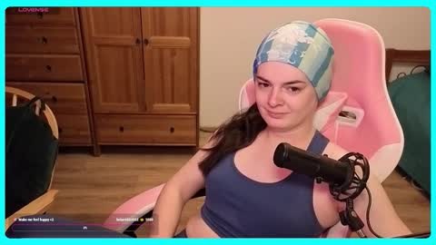 Snapshot of eva_katt chatting on October 2025 10:57:02 AM Gamer Katt online show from October 2025 10:57:02 AM