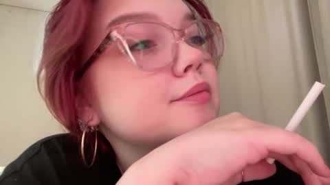 Snapshot of eva_kittenn chatting on March 2026 01:07:02 PM eva_kittenn online show from March 2026 01:07:02 PM