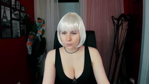 Snapshot of eva_lawrence chatting on October 2025 08:15:02 PM Eva online show from October 2025 08:15:02 PM