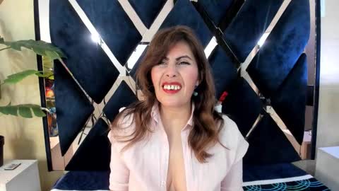 Snapshot of eva_loretti chatting on October 2025 03:45:02 AM online show from October 2025 03:45:02 AM