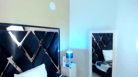 Snapshot of eva_loretti chatting on November 2025 10:59:02 PM online show from November 2025 10:59:02 PM