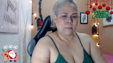 eva_love49 online show from December 2025 12:55:01 PM
