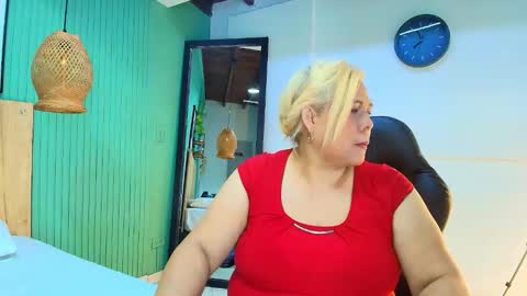 eva_love49 online show from February 2026 07:04:02 PM
