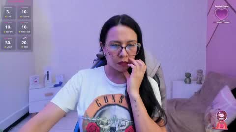 Eva  online show from April 2026 04:00:01 PM