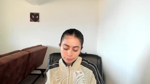 eva_monn online show from July 2026 03:33:02 PM