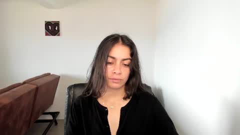 eva_monn online show from August 2026 05:48:01 PM