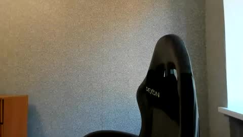 Snapshot of eva_playful chatting on August 2026 03:31:02 AM Eva online show from August 2026 03:31:02 AM