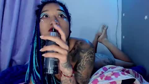 Eva  online show from December 2024 09:50:02 AM