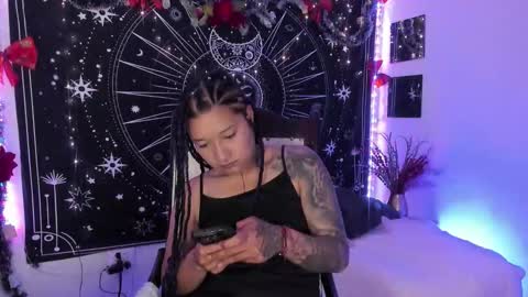 Eva  online show from December 2025 09:29:02 AM