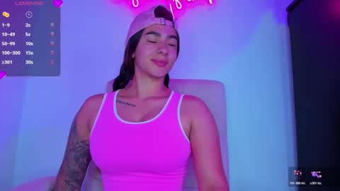 Snapshot of eva_shinee_ chatting on November 2025 10:40:02 AM Eva Shinee online show from November 2025 10:40:02 AM