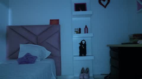 Eva Sin online show from April 2026 11:11:01 PM