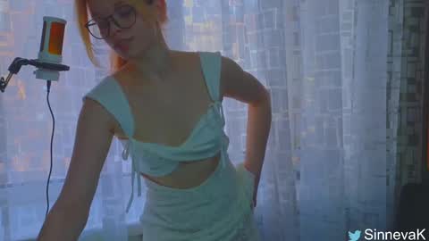 Snapshot of eva_sinn chatting on February 2025 01:19:02 PM Hi there i am Eva and i wish create a nice community with you so join my Ticket Show for more pleasure online show from February 2025 01:19:02 PM