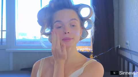Snapshot of eva_sinn chatting on September 2025 01:05:02 PM Hi there i am Eva and i wish create a nice community with you so join my Ticket Show for more pleasure online show from September 2025 01:05:02 PM
