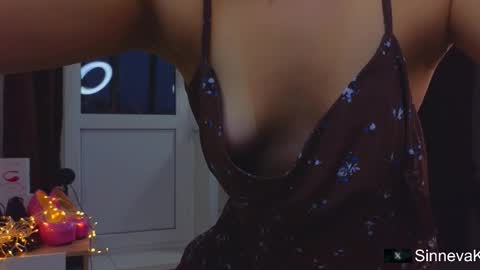 Snapshot of eva_sinn chatting on November 2025 01:24:03 PM Hi there i am Eva and i wish create a nice community with you so join my Ticket Show for more pleasure online show from November 2025 01:24:03 PM