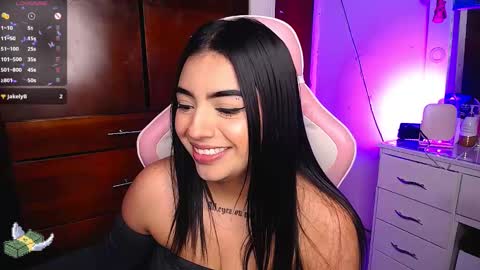Snapshot of eva_six_ chatting on January 2025 09:33:01 PM Eva online show from January 2025 09:33:01 PM