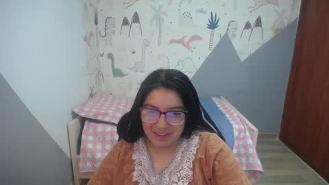 eva_smit_t online show from December 2025 02:51:01 AM