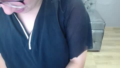 eva_smit_t online show from February 2026 02:38:02 AM