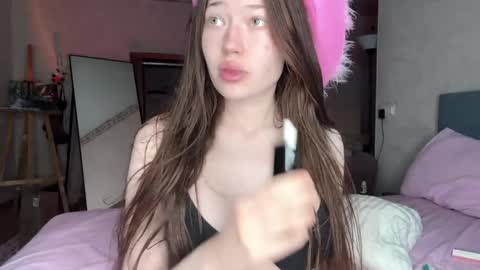 eva varnerr online show from May 2026 09:34:02 PM