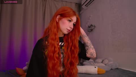 Snapshot of evaa_moonn_ chatting on February 2025 08:06:01 AM Eva online show from February 2025 08:06:01 AM