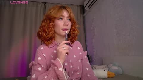 Snapshot of evaa_moonn_ chatting on October 2025 01:06:02 AM Eva online show from October 2025 01:06:02 AM