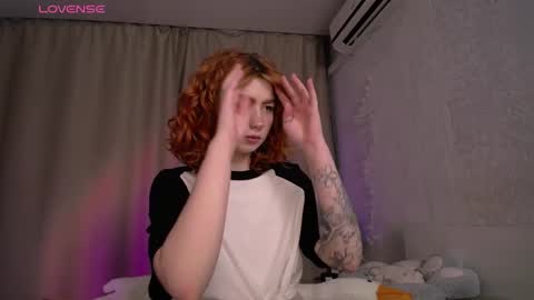 Snapshot of evaa_moonn_ chatting on November 2025 06:59:02 AM Eva online show from November 2025 06:59:02 AM