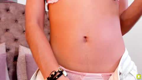 Eva online show from November 2025 10:31:02 PM