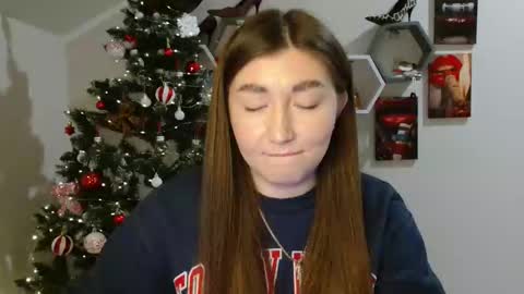 Snapshot of evachaturbatte chatting on November 2025 03:58:01 PM Evachaturbatte online show from November 2025 03:58:01 PM