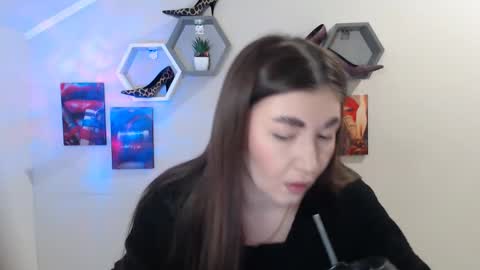 Evachaturbatte online show from February 2026 06:06:01 AM