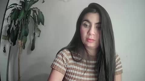 evacollins12 online show from February 2025 11:36:02 PM